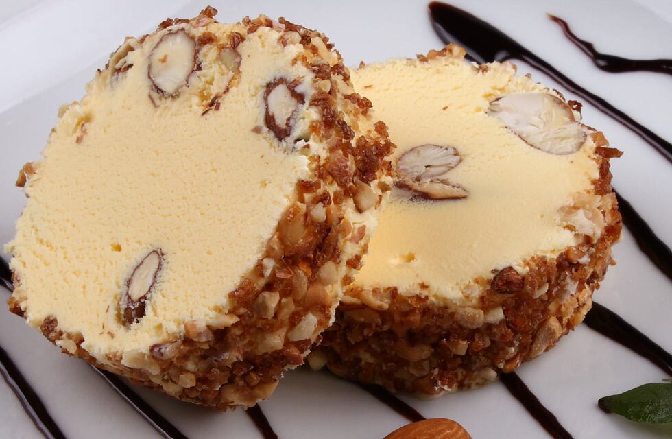 Fue a un restaurante de Chacarita, le sirvieron un almendrado “desarmado” y fue viral en Twitter