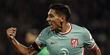 Nahuel Molina, clave en la remontada del Atlético de Madrid contra PSG en Francia.