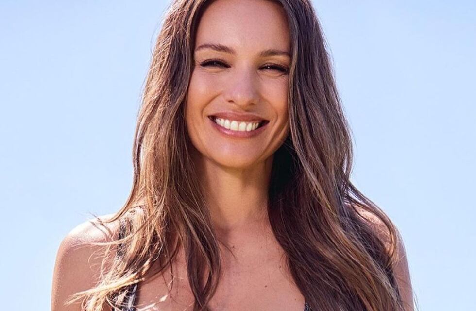 Pampita posó en microbikini, la criticaron en Instagram y dejó al descubierto su problema estético