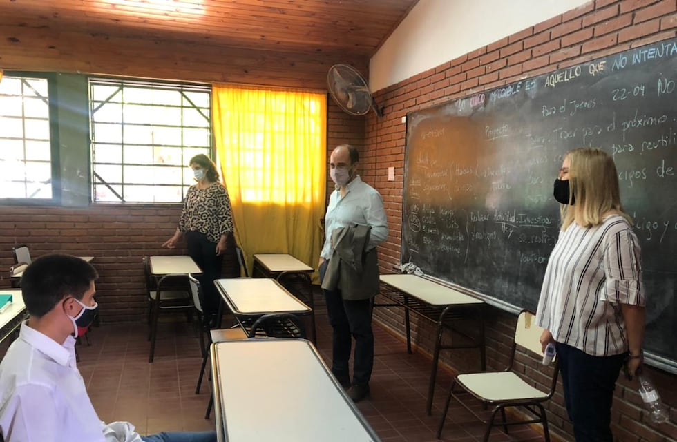 Docentes autoconvocados se movilizan en contra de las clases presenciales optativas