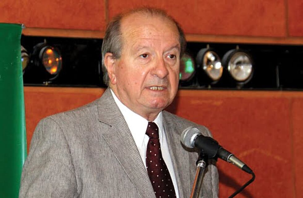 Murió Miguel Paulón, ex ministro de Reutemann y compañero de fórmula de Binner