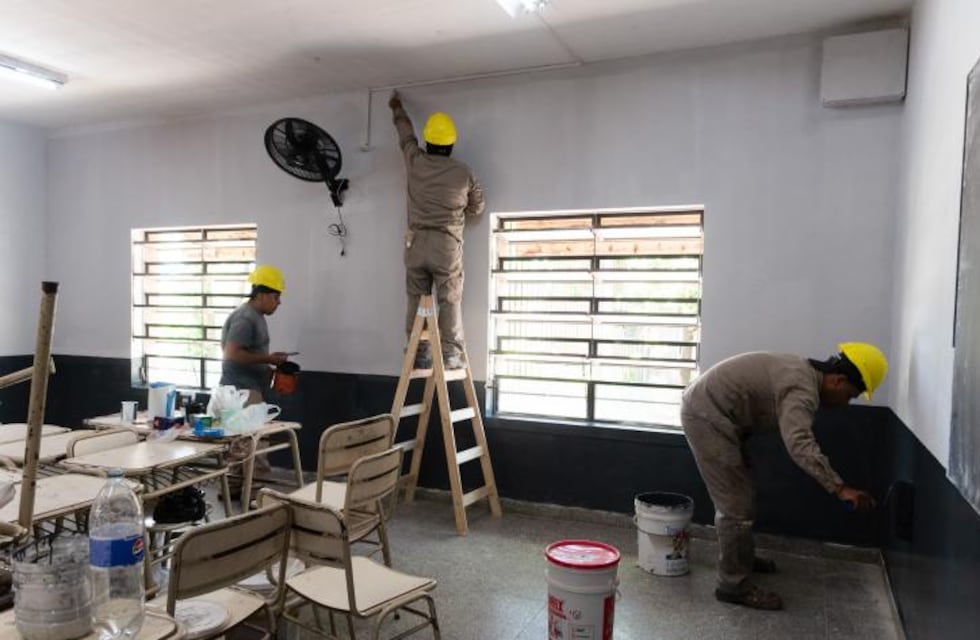 Mantenimiento y refacciones: preparan escuelas durante el receso de verano