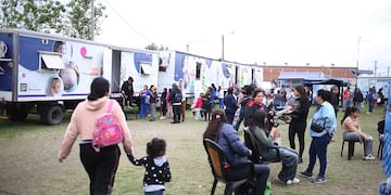 El dispositivo inició su semana en Las Talitas con servicios médicos y trámites documentarios.