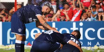 Festejo leproso tras el gol de Reali.