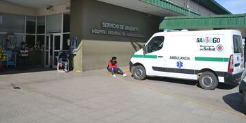 Dos mujeres se enfrentaron con cuchillos por un vecino y terminaron hospitalizadas.