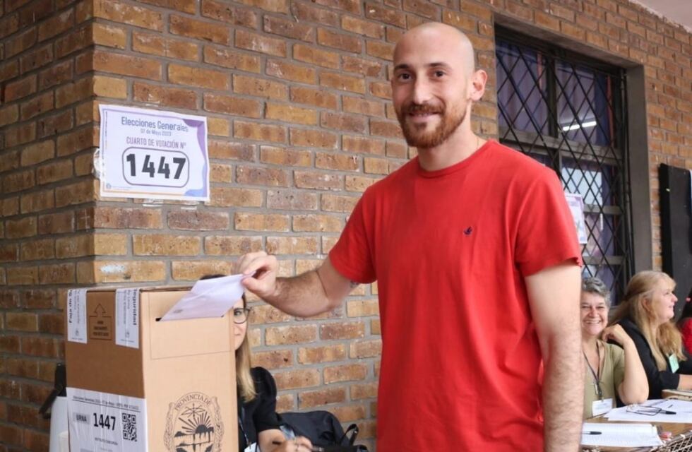 Elecciones en Misiones 2023: Pablo Hassan votó en Oberá y aseguró que esperará los resultados junto a su familia