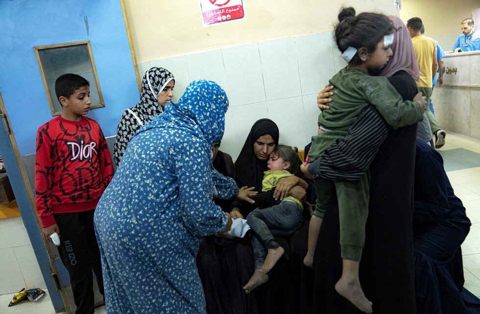 Crisis humanitaria en Gaza: preocupa la falta de agua y combustible, mientras Israel prepara su invasión