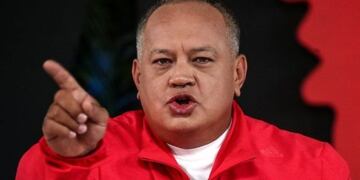 Diosdado Cabello apuntó contra Alberto Fernández y exigió que devuelva a Venezuela el avión retenido en Ezeiza.