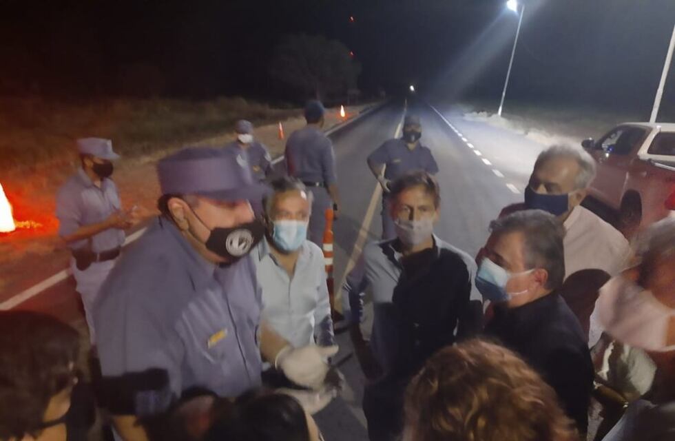 Retuvieron a los funcionarios de Juntos por el Cambio cuando intentaban ingresar a Clorinda