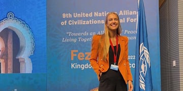 Bahía Agustina Giatti se esforzó estudiando y, ahora, vive una película.