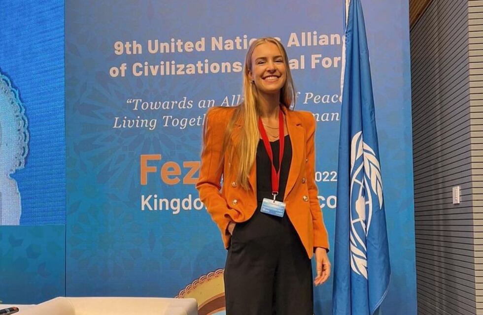 Bahía Gatti, la cordobesa que fue alumna de Hillary Clinton y trabaja en uno de los lugares más prestigiosos