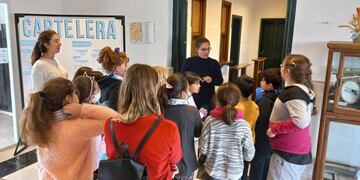 Visita al CCE de alumnos de la Escuela de Educación Estética Nº 2