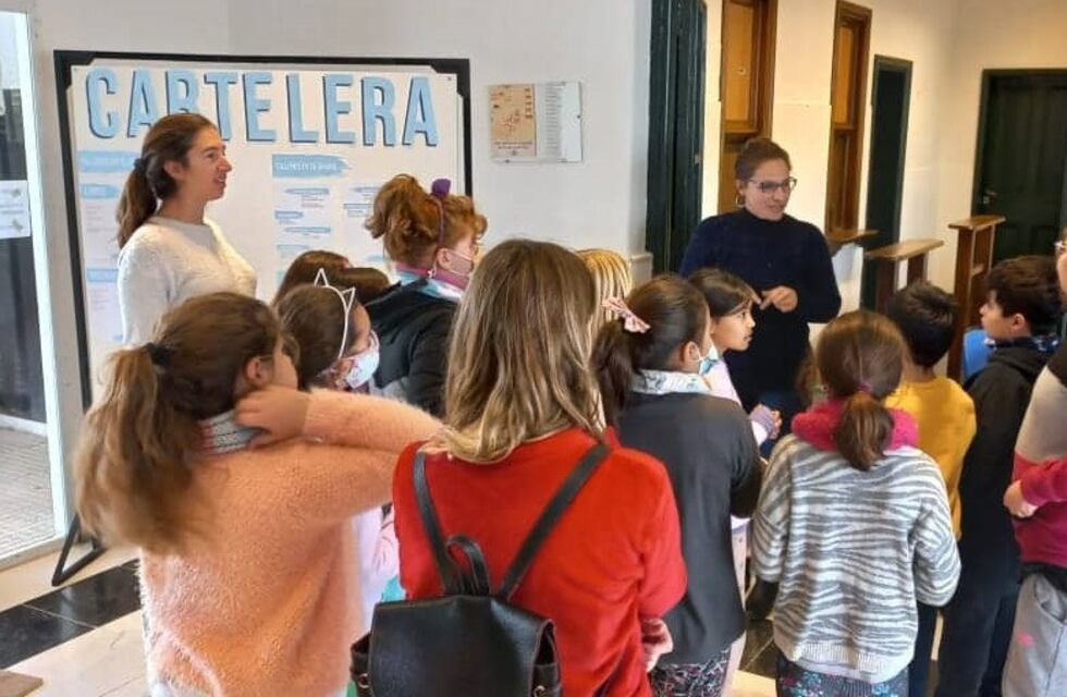 Visita al CCE de alumnos de la Escuela de Educación Estética Nº 2