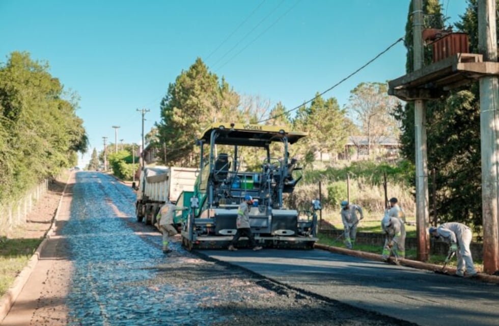 Hipólito Yrigoyen y Santo Pipó son los nuevos municipios que se suman a “Pavimento Urbano”