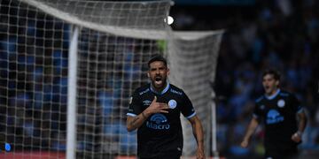 El goleador de Belgrano, Franco Jara, abrió el camino del triunfo sobre Boca (Facundo Luque / La Voz).