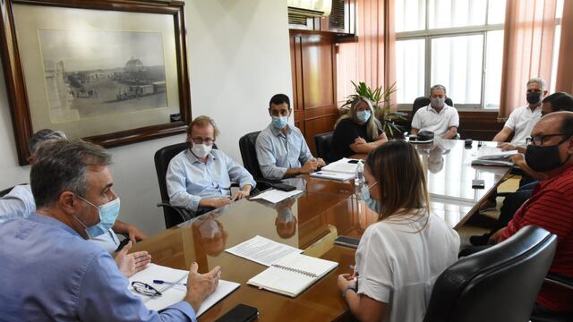 Reunión del Intendente, parte de su gabinete y ASSA