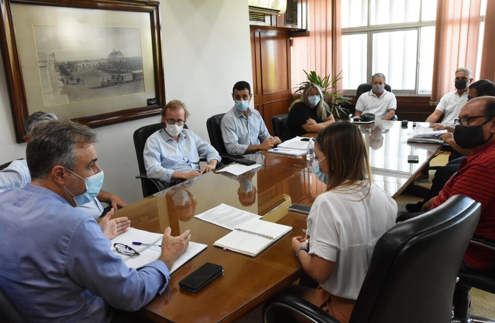 Evaluaron el avance de la obra de cloacas en el Antártida Argentina, Brigadier López y El Bosque