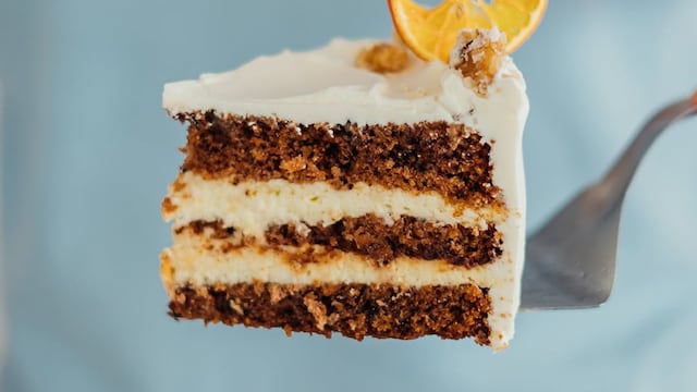 Lluvia y bajas temperaturas, oportunidad ideal para comer torta y tomar café en Córdoba.