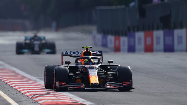 Primer triunfo de Checo Pérez corriendo para Red Bull y segundo en la Fórmula 1.