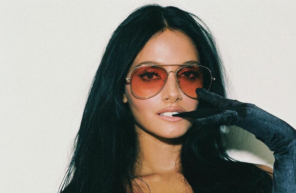 Oriana Sabatini deslumbró con un conjunto “total black” frente al espejo