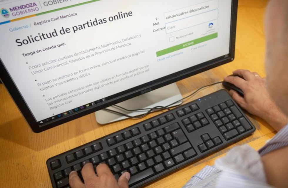 Ahora se puede obtener el certificado de ingresos sin moverse de la casa