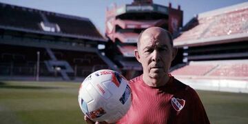 Ricardo Bochini sufrió un accidente mientras manejaba. Foto: Los Andes