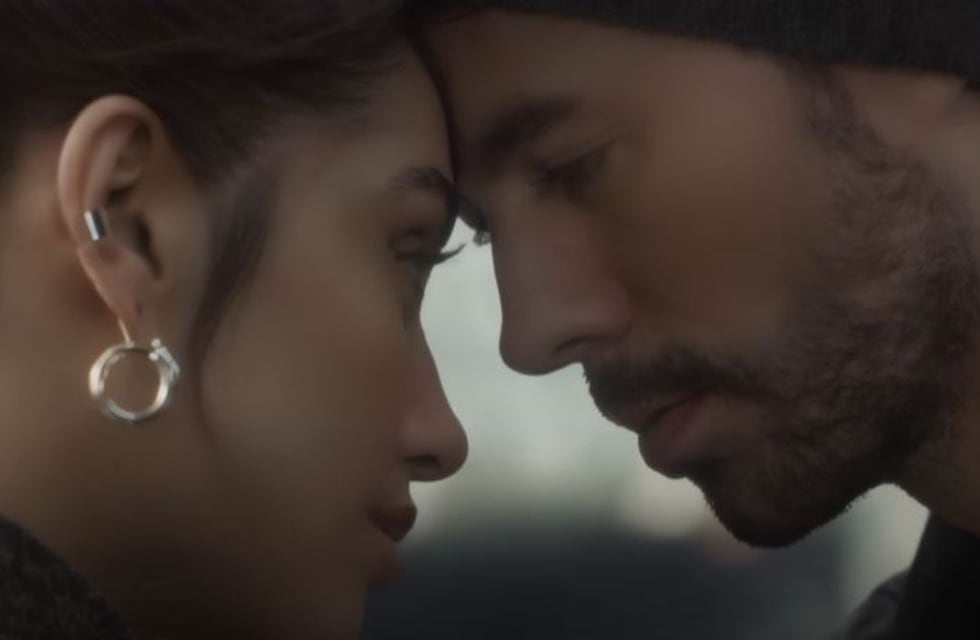 María Becerra y Enrique Iglesias lanzaron el romántico videoclip de “Así es la vida”