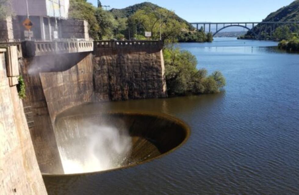 Lago San Roque: El Municipio de Carlos Paz continúa colaborando con la Provincia remitiendo los estudios de la UNC
