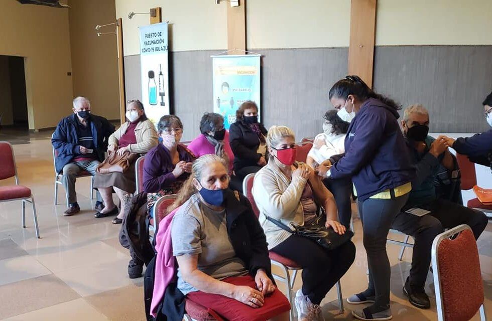 Durante la jornada de hoy continuará la inmunización a la población objetivo en Puerto Iguazú