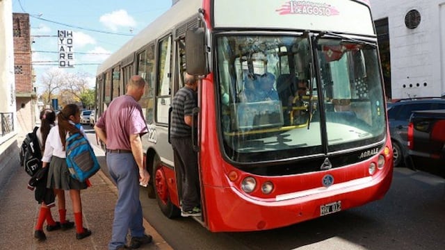 Inicio de clases-Colectivo (archivo) Web.