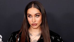 María Becerra sorprendió en Italia con un show particular y un outfit que impactó por la combinación de colores y texturas
