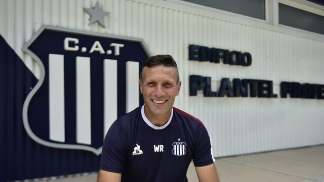 El DT de Talleres, Walter Ribonetto, con un par de cambios para enfrentar a Instituto (José Gabriel Hernández / La Voz).