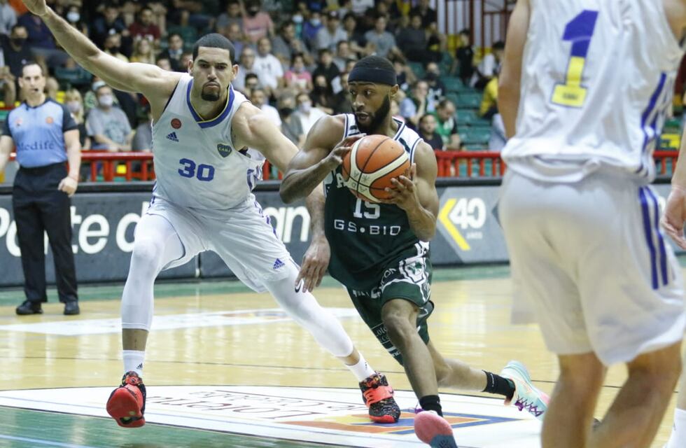 Atenas fue de mayor a menor y perdió ante Boca