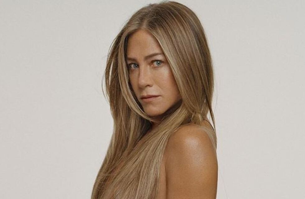 Dejarse las canas: la tendencia a la que ya se sumó Jennifer Aniston