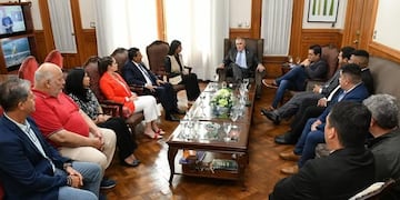 La reunión de trabajo en Casa de Gobierno abordó temas de gran relevancia para la infraestructura de la provincia.