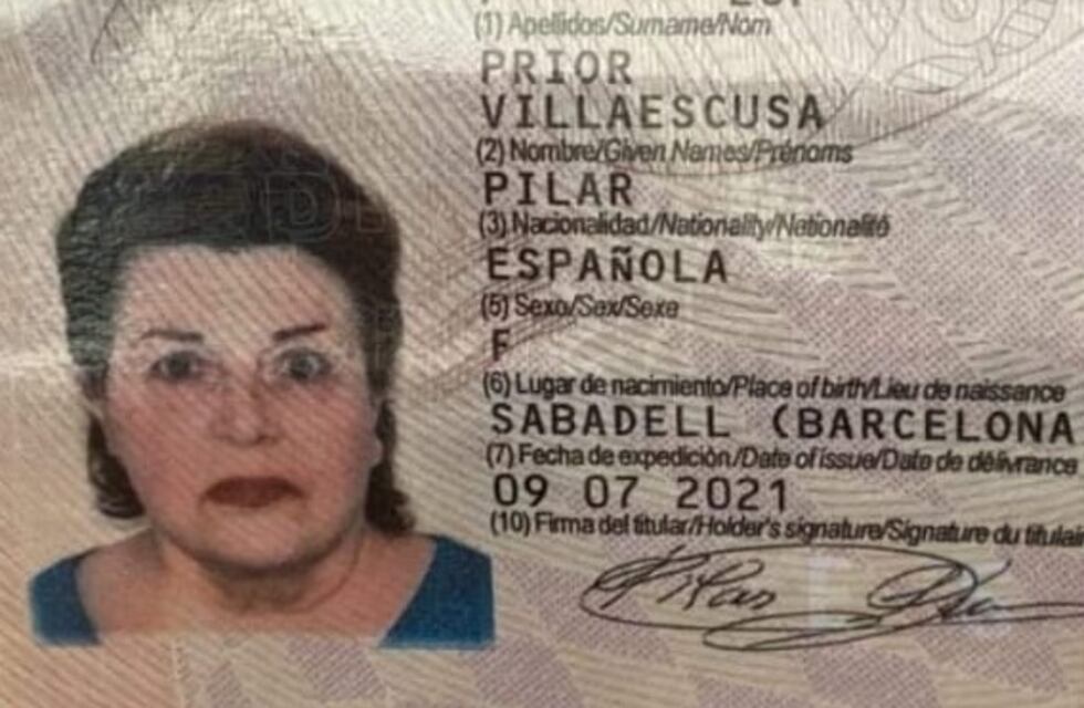 Encontraron el pasaporte de una mujer española en Villa Carlos Paz y la buscan para devolver la documentación