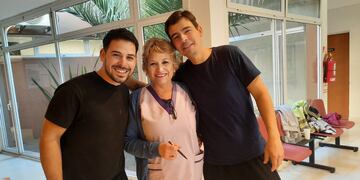 Reta: Dos amigos hicieron de la donación de sangre una fiesta