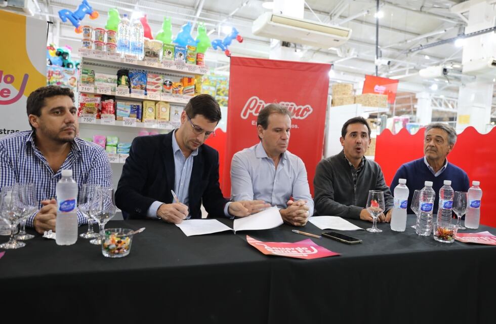 Rafaela se sumó a Acuerdo Santa Fe: 45 productos a precios accesibles en Supermercado Pingüino