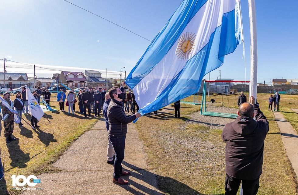 Pérez: “Los invito a preparar Río Grande para los  40º Aniversario de Malvinas”