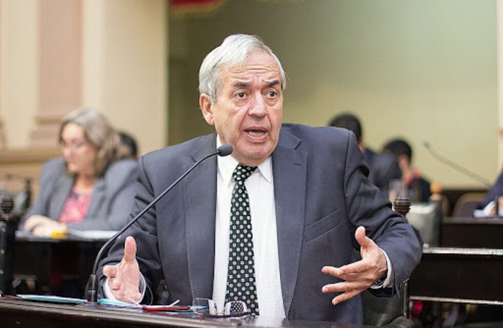 El diputado Godoy asegura que no es vacunado estratégico y que llamó al 148