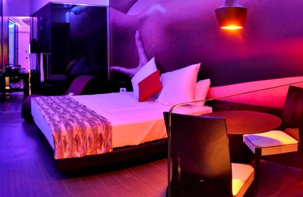 Entró al hotel donde estaba su ex con su nueva novia: huyó tras golpes y un robo