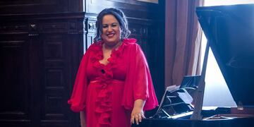La primera soprano trans del Teatro Colón de Buenos Aires y el mundo, vuelve a los escenarios marplatenses de la mano de un gran estreno mundial.