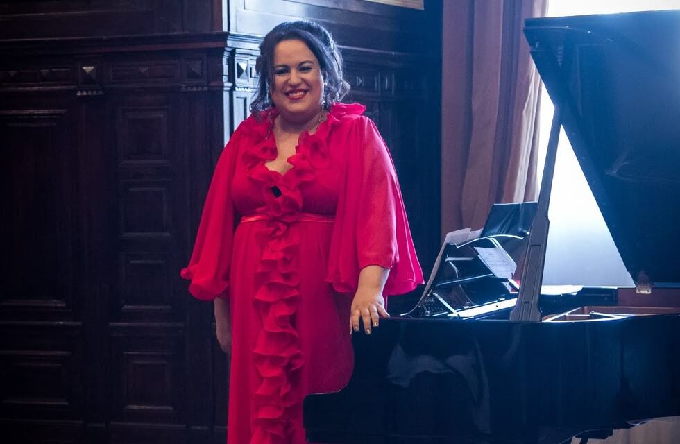 María Castillo de Lima propone “Canciones dramáticas Storni” en el Colón