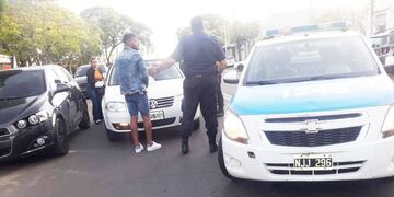 Atrapó al sospechoso mientras estaba de franco.