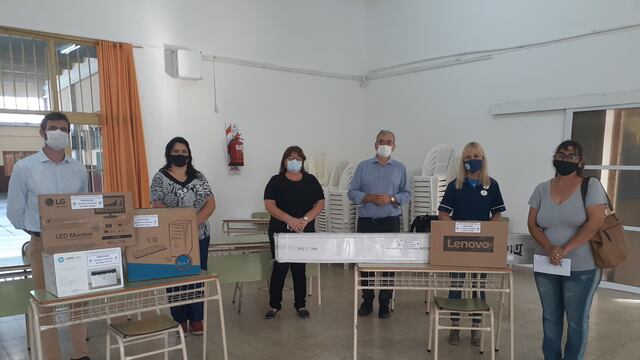 Alcides Calvo recorrió la localidad de San Vicente