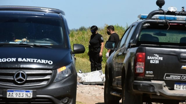 Luego de una fiesta de casamiento en un barrio privado de Ibarlucea, la policía comenzó a investigar un triple homicidio.