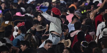 Miles de tucumanos y turistas disfrutaron de la segunda jornada del tradicional festival.
