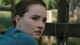 La dolorosa pérdida familiar que enfrentó Kaitlyn Dever antes de grabar el segundo episodio de The Last Of Us: “Fue terrible”.