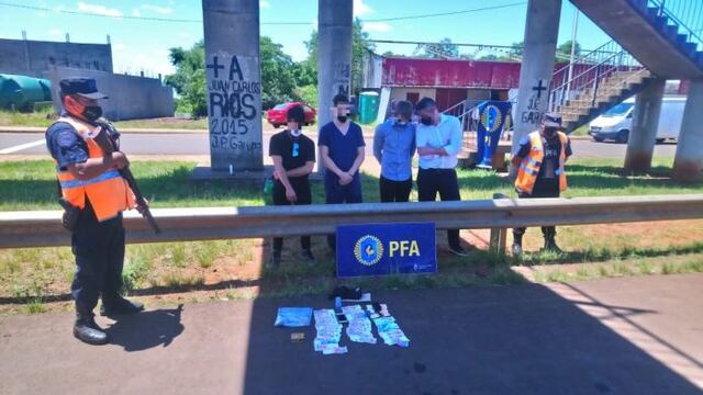 Desbaratan cargamento de anfetaminas en un ingreso a Garupá-