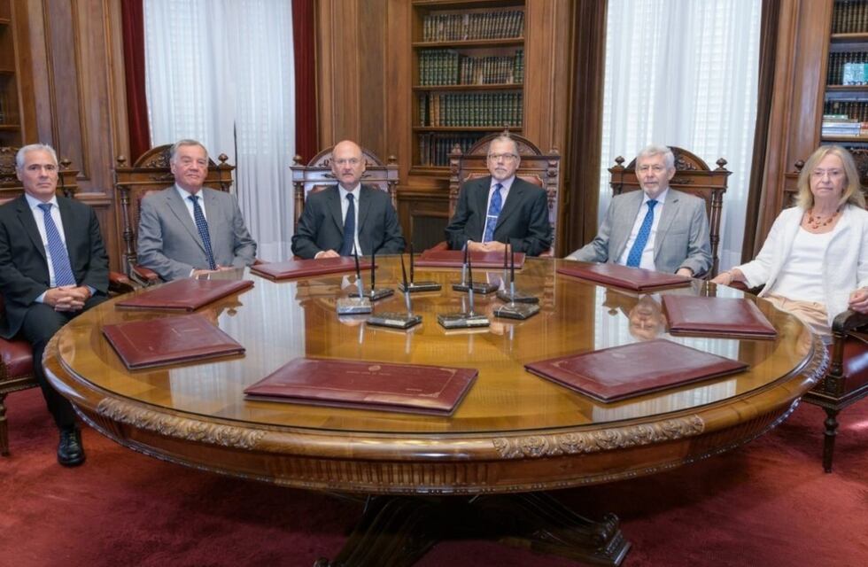 Vacunación VIP: quiénes son los jueces de la Corte Suprema bonaerense que recibieron las dos dosis